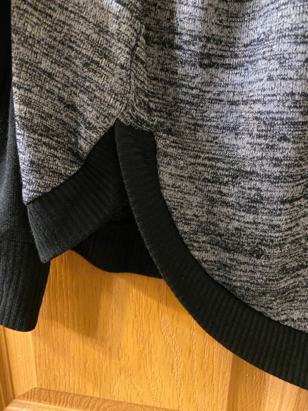 GAP Sweater - Picture 3 of 5